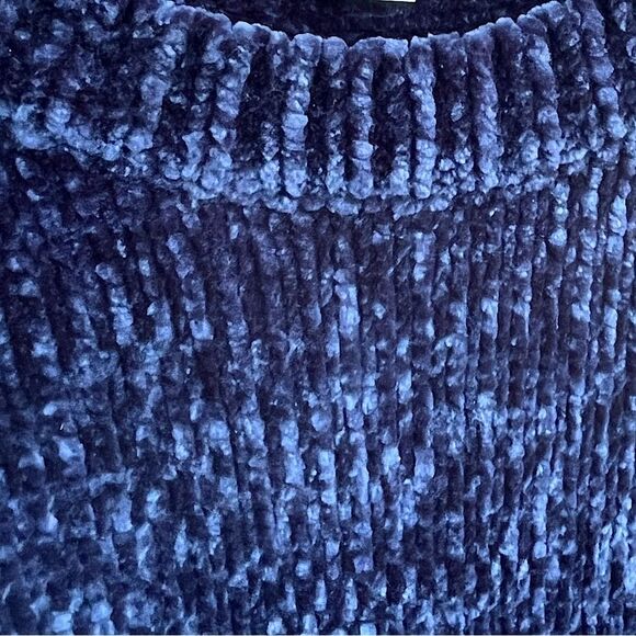 Orvis Navy Blue Chenille Crewneck Sweater Size S New without tags - Picture 4 of 11
